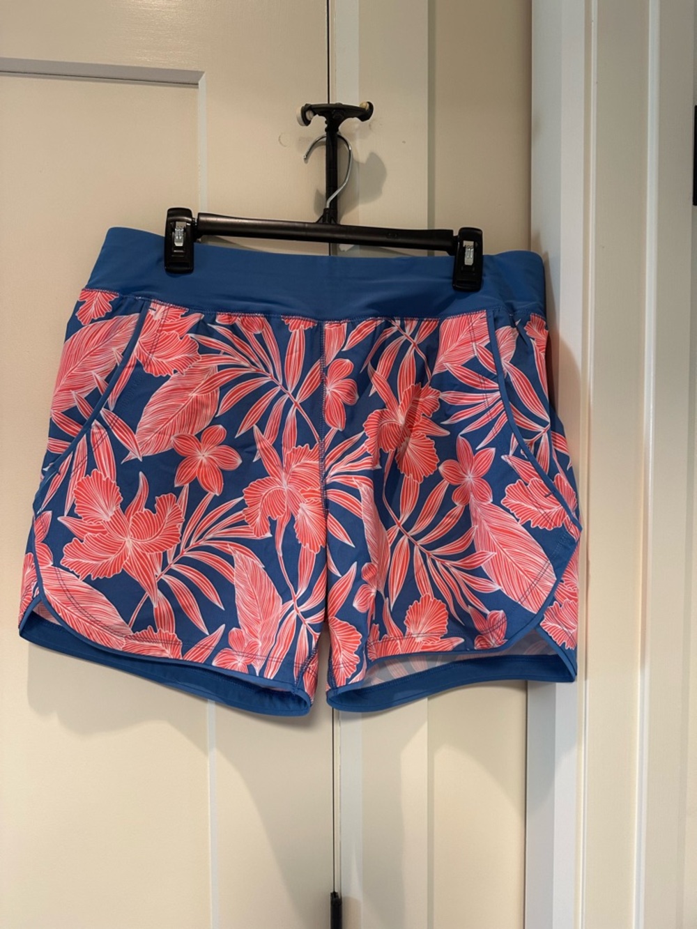 Land’s End NWOT Blue Floral UPF 50 Swim Shorts with Pink Print